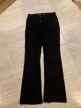Old Navy Women's Black Skinny Jeans with Slight Flare